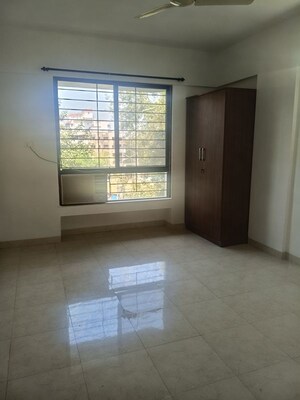 Room in 3 BHK Apartment at Ganga Satellite, Wanwadi – for Rent