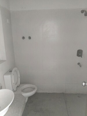 Bathroom in 3.5 BHK Apartment at Indiabulls Centrum Park, Sector 103 – for Sale