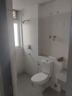 Bathroom in 3.5 BHK Apartment at Indiabulls Centrum Park, Sector 103 – for Sale