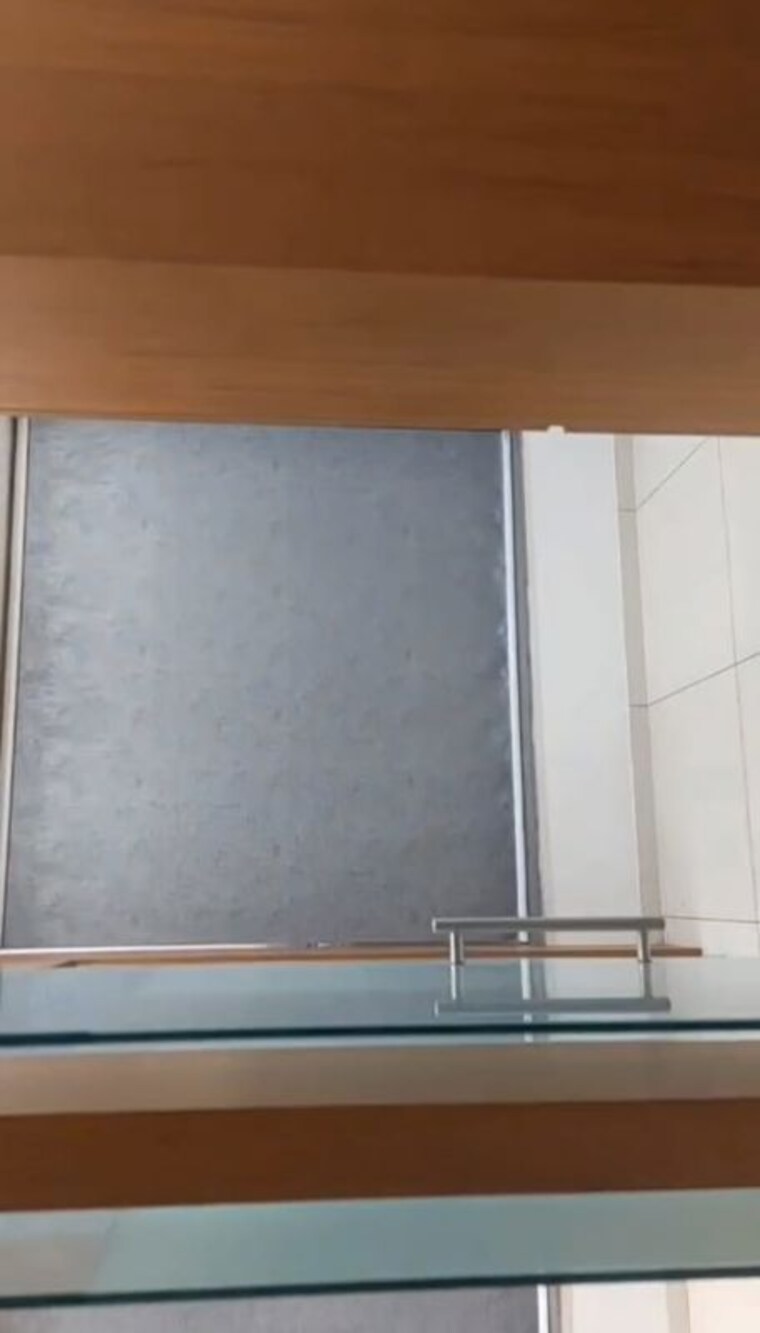 Room, avirat-silver-radiance-4 Commercial Office Space 775 Sq.Ft. In Gota Ahmedabad 10712484