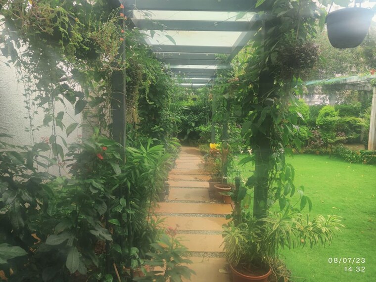 Garden, prestige-tech-park 4 Bedroom 4156 Sq.Ft. Villa In Marathahalli Bangalore 10712518
