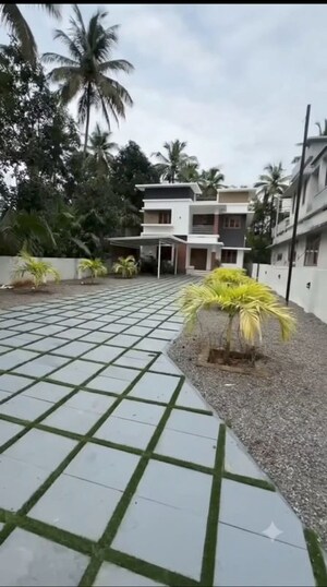 Balcony in 5 BHK Independent House at Mulayam – for Sale