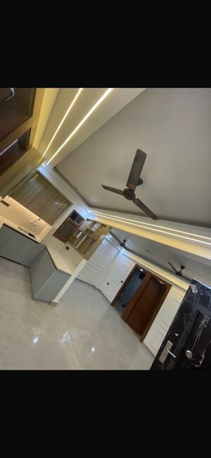 Furnished Amenities in 2 BHK Builder Floor at Sector 81 – for Sale