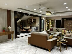 4 BHK +Apartment For Sale in Maratt Pimento