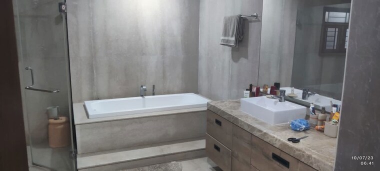 Bathroom, maratt-pimento 4 Bedroom 4622 Sq.Ft. Apartment In Jp Nagar Bangalore 10712572
