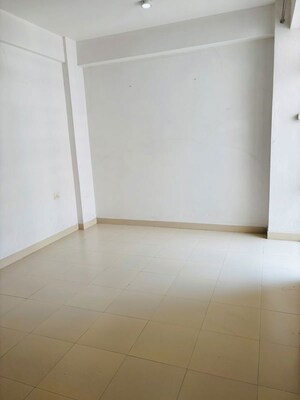 Room in 2 BHK Apartment at Breez Global Heights, Sohna Sector 33 – for Sale