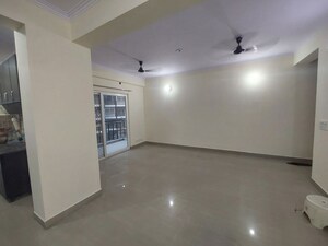 Room in 2.5 BHK Apartment at Saviour Park, Mohan Nagar – for Sale