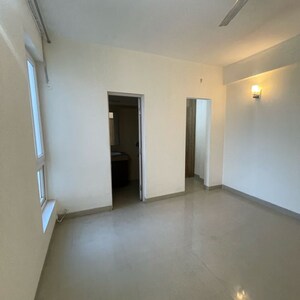 Room in 2 BHK Apartment at Emaar The Palm Drive-Palm Studios, Sector 66 – for Rent