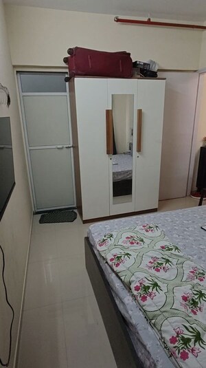 1 BHK Apartment For Rent in Romell Orbis, Andheri East