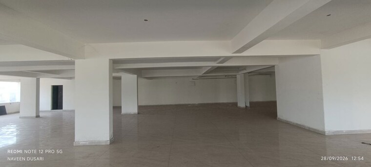 Room, kanuru Commercial Showroom 7000 Sq.Ft. In Kanuru Vijayawada 10712644