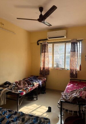 Room in  Pg at Majiwada – for Rent