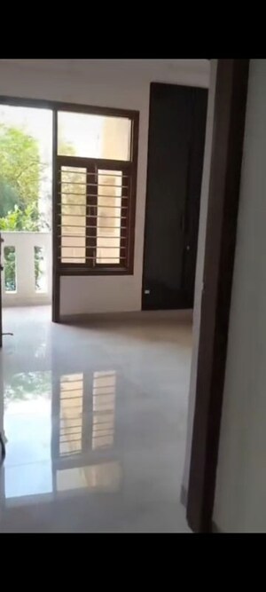 3 BHK Builder Floor For Sale in RPS Palm Drive, Sector 88