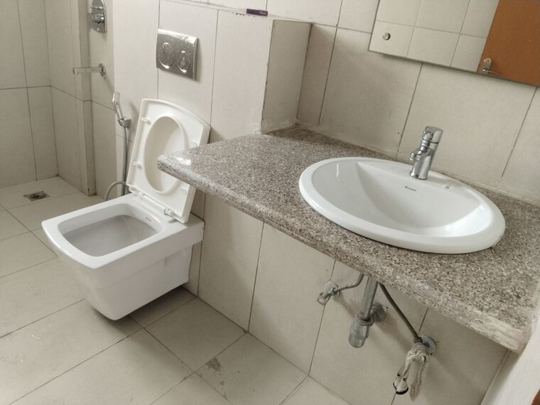 Bathroom, ss-linden 4 Bedroom 2741 Sq.Ft. Apartment In Sector 84 Gurgaon 10712652