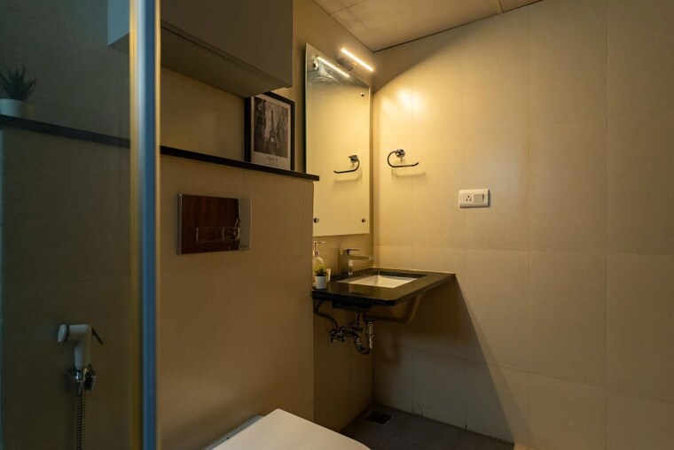 Bathroom, inner-spaces-glory-fields 3.5 Bedroom 1973 Sq.Ft. Apartment In Off Sarjapur Road Bangalore 10712679