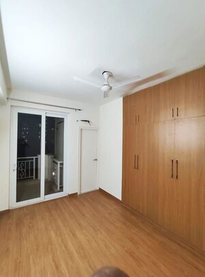Room in 2 BHK Apartment at Emaar Palm Hills, Sector 77 – for Sale