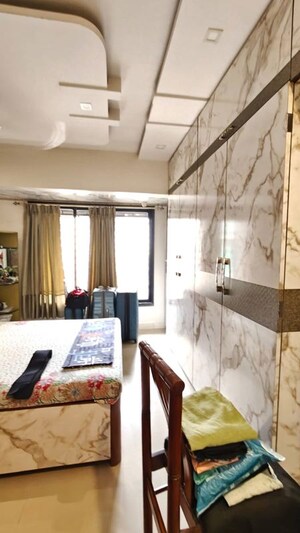 Bedroom in 3.5 BHK Apartment at Swapnalok Towers, Malad East – for Sale