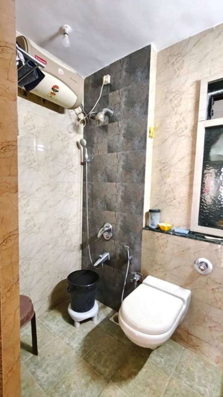 Bathroom, swapnalok-towers 3.5 Bedroom 1250 Sq.Ft. Apartment In Malad East Mumbai 10712695
