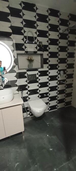 Staircase in 3 BHK Builder Floor at BPTP District 3, Sector 85 – for Sale