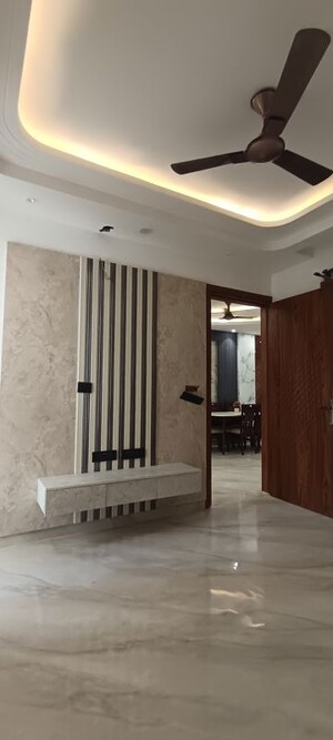 Building Lobby in 3 BHK Builder Floor at BPTP District 3, Sector 85 – for Sale