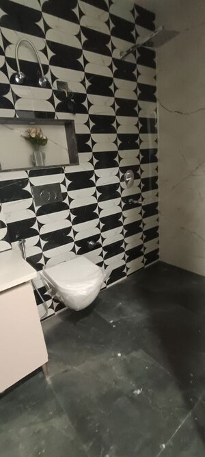 Staircase in 3 BHK Builder Floor at BPTP District 3, Sector 85 – for Sale