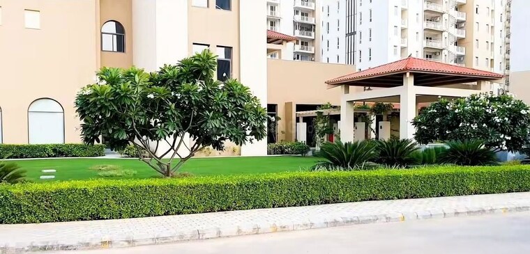 Exterior View, emaar-palm-hills 4 Bedroom 1950 Sq.Ft. Apartment In Sector 77 Gurgaon 10712723