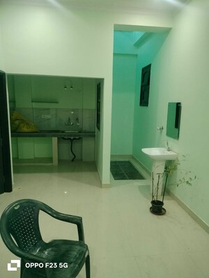 Furnished Amenities in 2 BHK Builder Floor at Chinhat – for Rent