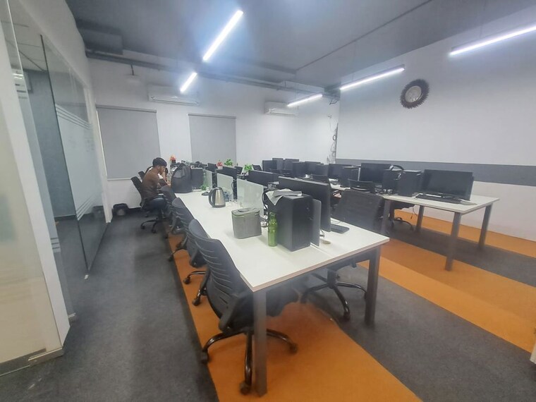 Team Area, sector 63 Commercial Office Space in IT/SEZ 1000 Sq.Ft. In Sector 63 Noida 10712777