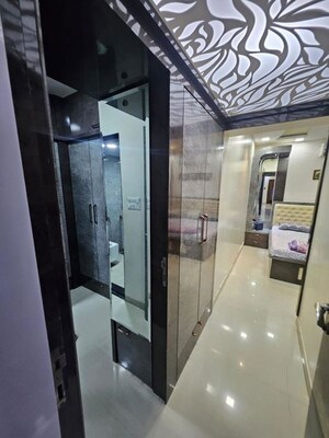 Building Lobby in 4 BHK Apartment at Thakur Jewel Tower, Kandivali East – for Rent