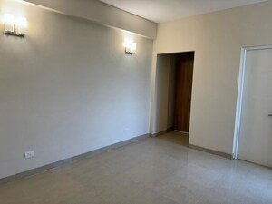 2 BHK Apartment For Rent in Emaar Emerald Estate, Sector 65