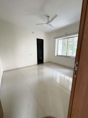 Room in 2 BHK Apartment at Icon Westwood Estates, Wakad – for Rent