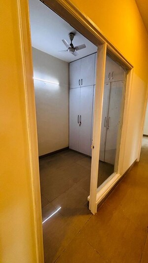 Building Lobby in 3 BHK Apartment at Emaar Emerald Estate, Sector 65 – for Rent