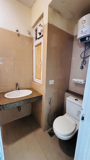 Bathroom in 3 BHK Apartment at Emaar Emerald Estate, Sector 65 – for Rent
