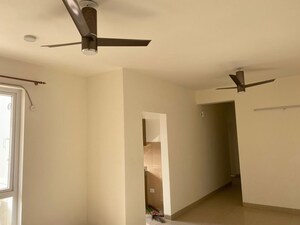 Room in 3 BHK Apartment at Emaar Emerald Estate, Sector 65 – for Rent