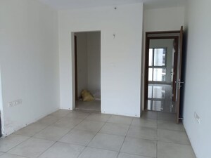 Room in 4 BHK Apartment at SNN Clermont, Hebbal – for Sale
