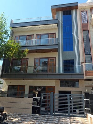 6+ BHK Independent House For Sale in Aerocity