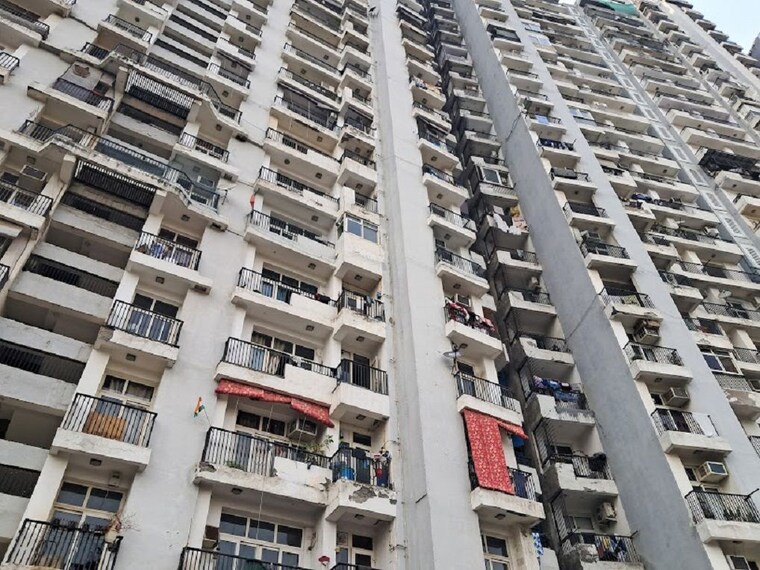Exterior View, amrapali-platinum 3 Bedroom 1775 Sq.Ft. Apartment In Sector 119 Noida 10704832