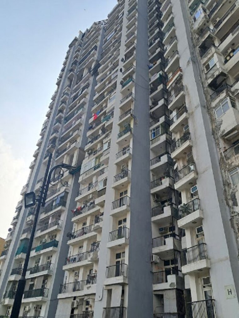 Exterior View, amrapali-platinum 3 Bedroom 1775 Sq.Ft. Apartment In Sector 119 Noida 10704832