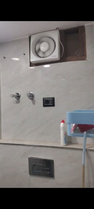 Furnished Amenities in 2 BHK Builder Floor at Govindpuri – for Rent