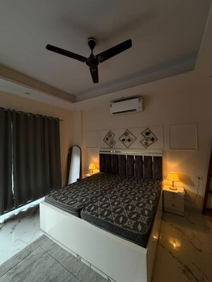 Bedroom in 1 BHK Builder Floor at Sector 42 – for Rent
