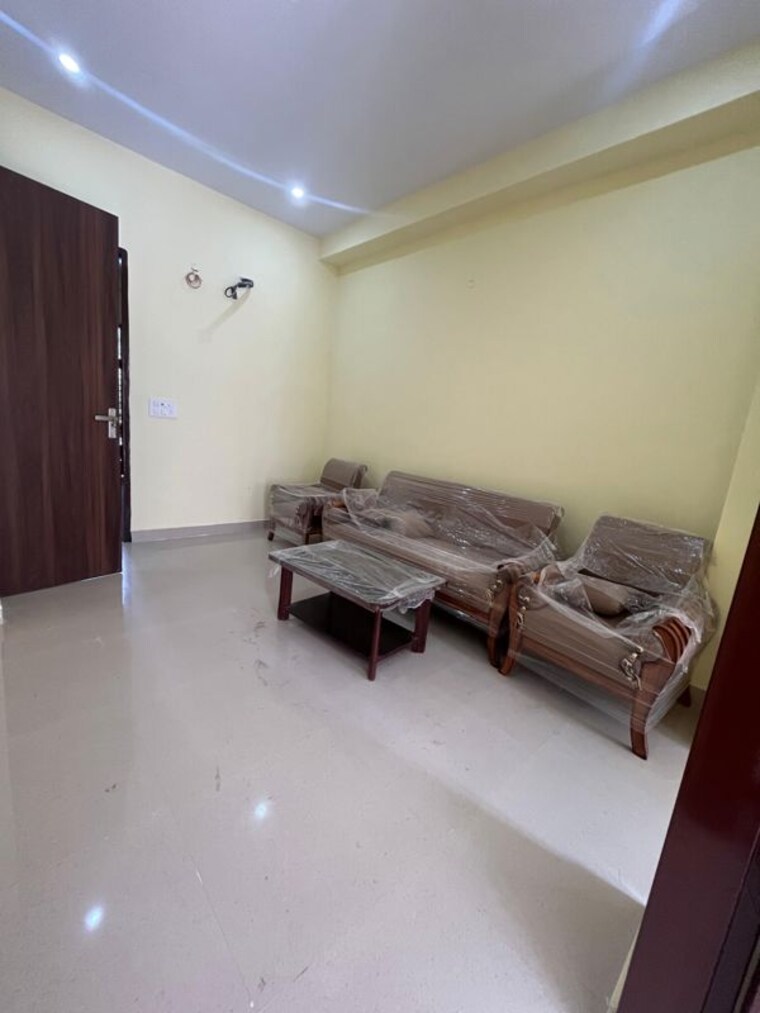 Living Room, sector 52 2 Bedroom 100 Sq.Yd. Builder Floor In Sector 52 Gurgaon 10712905