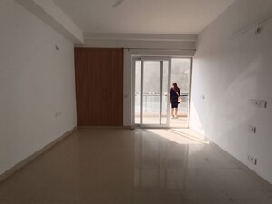 Room in 4 BHK Apartment at SS Linden, Sector 84 – for Rent