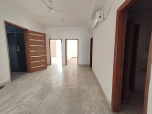 Room in 4 BHK Apartment at SS Linden, Sector 84 – for Rent