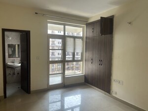 Room in 3 BHK Apartment at Ushay Towers, Kundli – for Rent