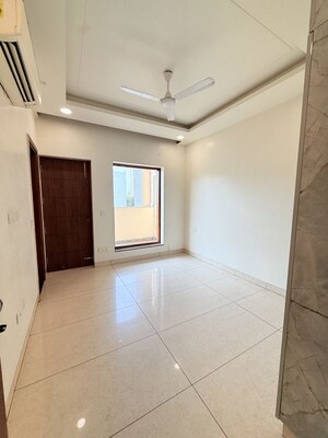 Building Lobby in 4 BHK Builder Floor at Sector 105 – for Rent