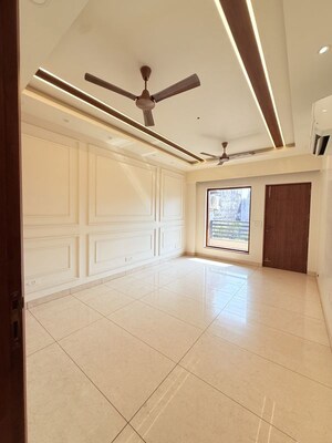 Staircase in 4 BHK Builder Floor at Sector 105 – for Rent