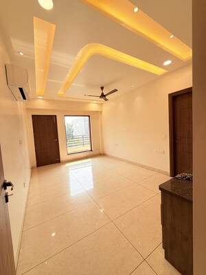 Furnished Amenities in 4 BHK Builder Floor at Sector 105 – for Rent