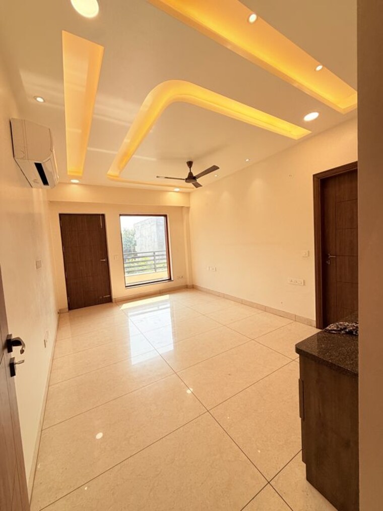 undefined, sector 105 4 Bedroom 3229 Sq.Ft. Builder Floor In Sector 105 Noida 10712926