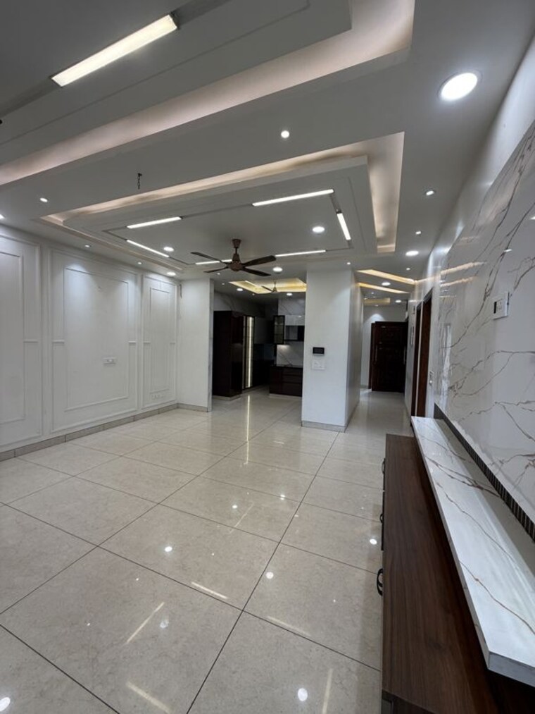 Kitchen, sector 105 4 Bedroom 3229 Sq.Ft. Builder Floor In Sector 105 Noida 10712926