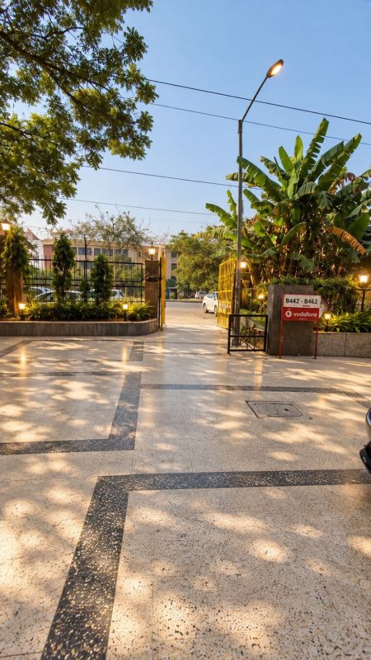 Garden, vasant kunj 4 Bedroom 3200 Sq.Ft. Apartment In Vasant Kunj Delhi 10712931