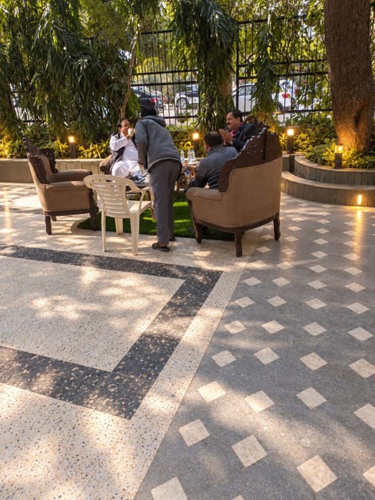  Parking, vasant kunj 4 Bedroom 3200 Sq.Ft. Apartment In Vasant Kunj Delhi 10712931